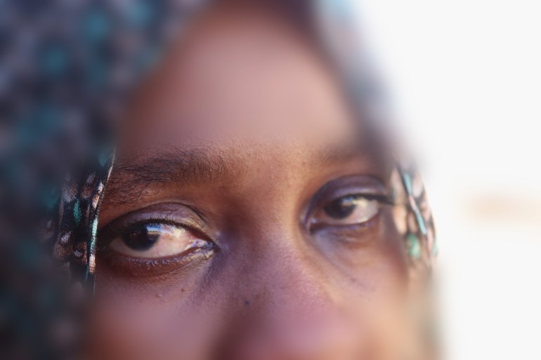 إحدى المغتصبات تروي بألم ما تعرضت له