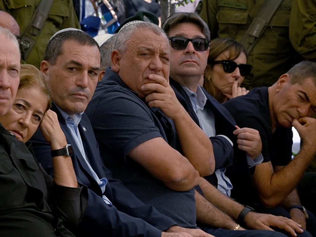 مقتل نجل وزير بحكومة الحرب الإسرائيلية شمالي غزة