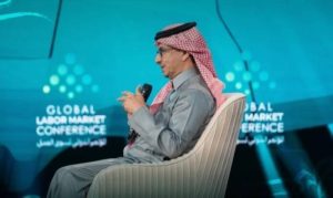 وزير السياحة: ارتفاع عدد العاملين في القطاع السياحي إلى 913 ألفاً