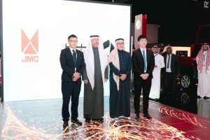 JMC جراند أفينيو تلفت الأنظار بمعرض الرياض للسيارات