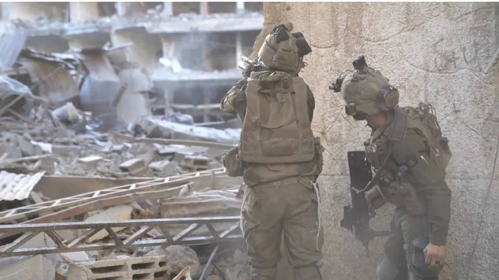 القتل لا يتوقف في غزة.. والاقتحامات تهز الضفة الغربية