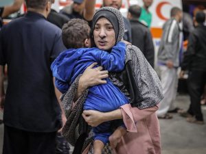 كاتبة فلسطينية: إذا كتب علينا الموت فيجب أن تحيا قصصنا