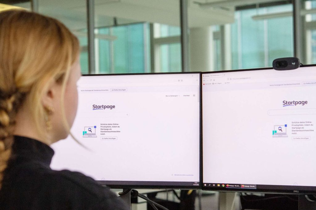 العمل الحر عبر الإنترنت يفتح آفاقا جديدة لشباب العالم