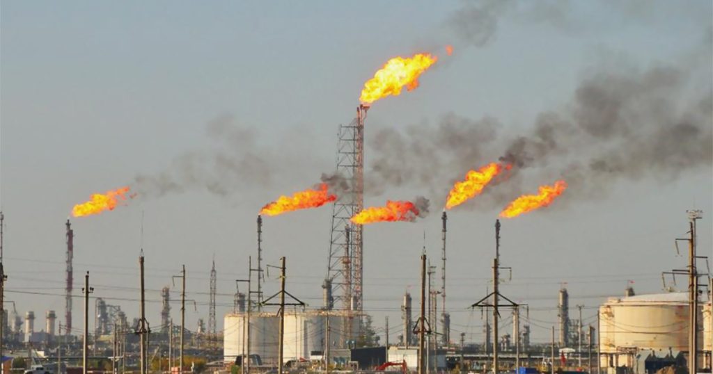 اتفاق “كوب-28” يضع دول الخليج أمام تحد جديد: التحول إلى الطاقة النظيفة