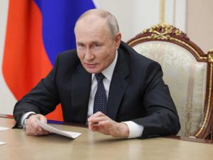 نيويورك تايمز: هكذا حول بوتين محنة المقاطعة الغربية إلى منحة