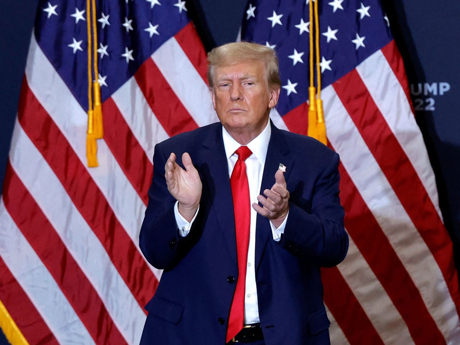 ماذا يعني اكتساح ترامب انتخابات ولاية أيوا؟