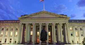 أميركا تعاقب شبكة لتحويل الأموال من إيران للحوثيين