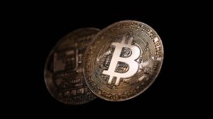 لا تعتمد على البيتكوين أو الذهب أو بنك الاحتياطي الفيدرالي