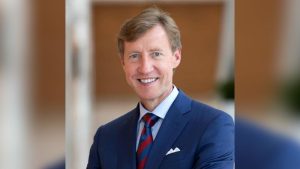 UPenn عينت جيه لاري جيمسون رئيسًا مؤقتًا لها، ليحل محل ليز ماجيل