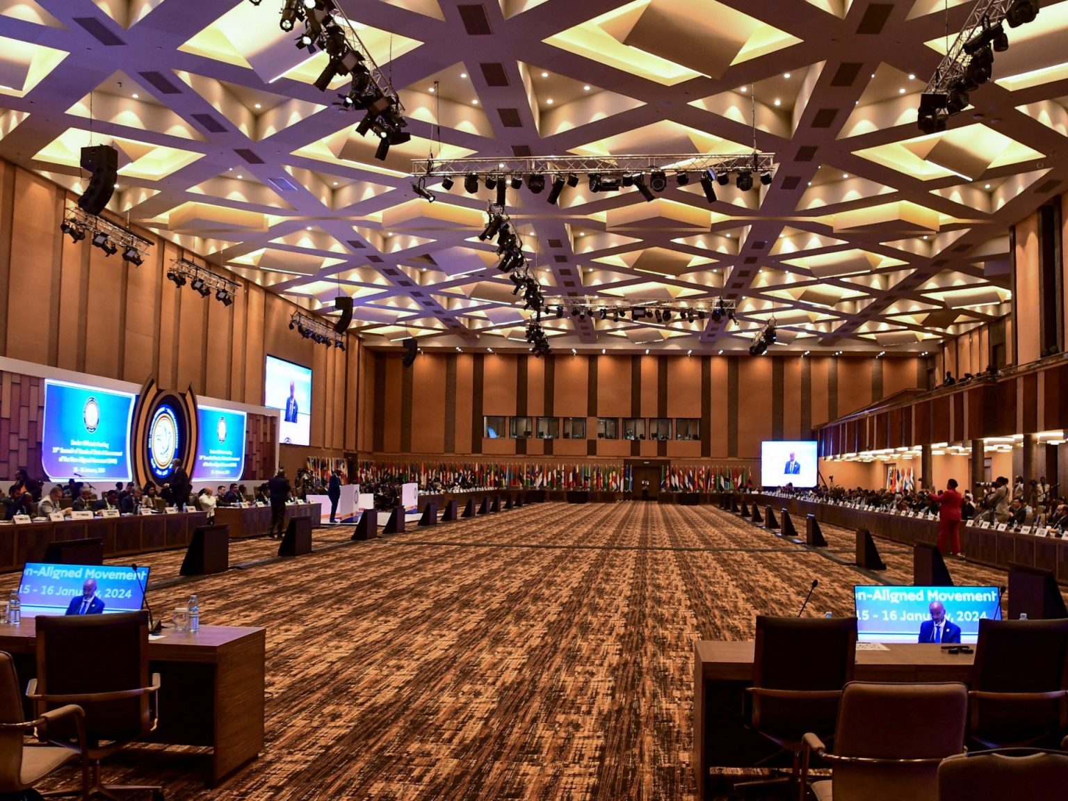 هل تصمد حركة عدم الانحياز أمام الضغوط السياسية والاقتصادية؟