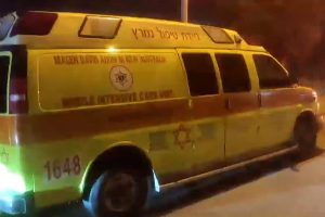 إصابة إسرائيليَّين بعملية طعن في القدس واستشهاد المنفذ