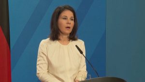 وزيرة الخارجية الألمانية: “على إسرائيل أن تفعل المزيد” لحماية المدنيين في حربها بغزة