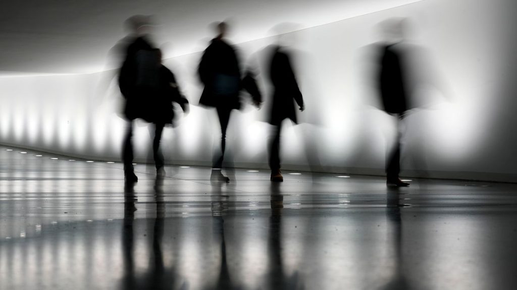 “خطة شاملة” لتهجير الأجانب.. ضجة في ألمانيا حول لقاء سري لنازيين جدد وسياسيين يمينيين متطرفين