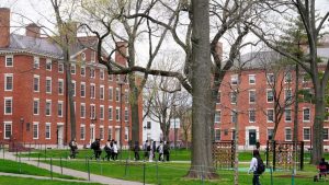 “انعدام تعاطف تجاه المجازر”.. خريجو جامعة في نيويورك يهددون بحجب التبرعات ما لم تتوقف عن دعم إسرائيل