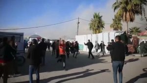 فيديو. شاهد: دمار في دير البلح وسط غزة بعد قصف إسرائيلي