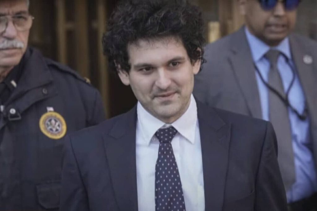 الرئيس التنفيذي السابق لشركة FTX سام بانكمان فرايد يحتفظ بمستشار جديد ويقدم إشعارًا إلى المحكمة الفيدرالية قبل صدور الحكم