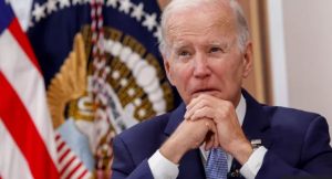 الرئيس الأمريكي يوقع مشروع قانون مؤقت يؤجل إغلاق الحكومة حتى مارس