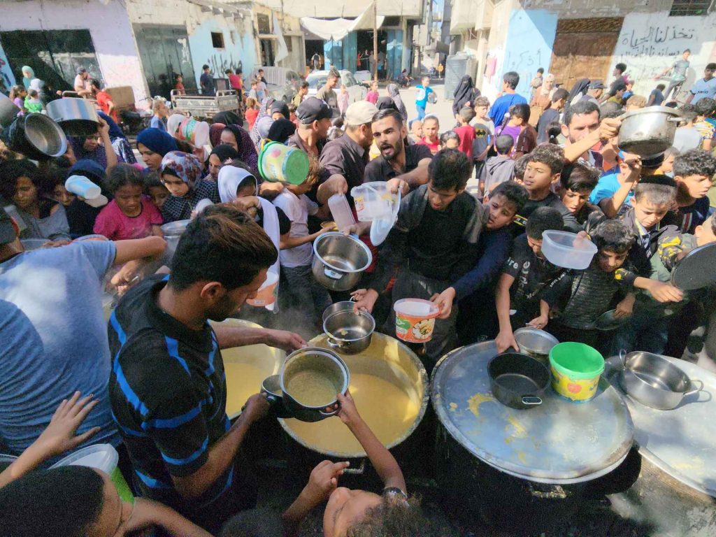 صندوق النقد: نمو سالب للاقتصاد بالضفة وغزة وانكماش متوقع في 2024