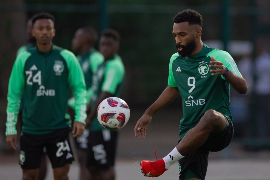 الأخضر يواجه فلسطين وديًا اليوم استعدادًا لكأس آسيا