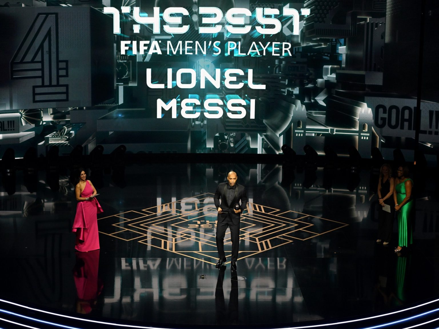 ميسي بعد سن الثلاثين.. سنوات مليئة بالألقاب والإنجازات الفردية