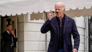 استقالة مسؤول في التعليم الأمريكي.. حرب غزة تعصف بحملة بايدن الانتخابية