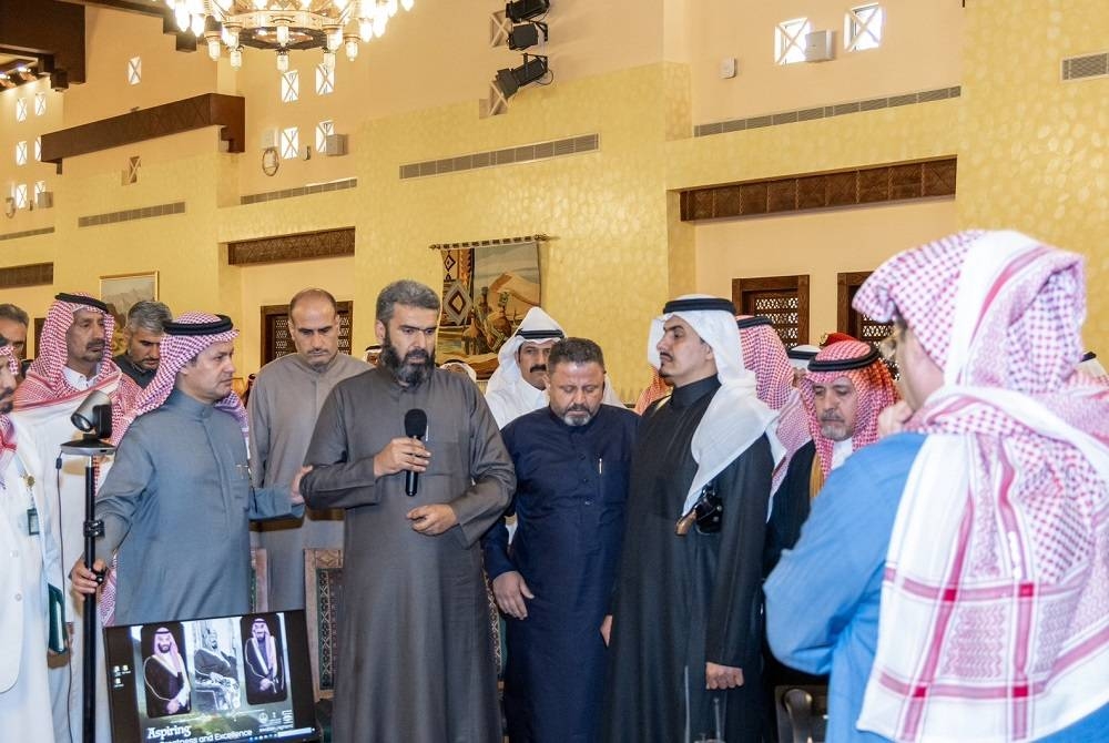 أمام أمير عسير.. مقيم يتنازل عن قاتل ابنه لوجه الله