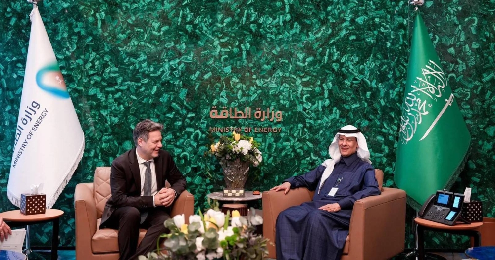 عبدالعزيز بن سلمان يبحث مع هابيك التعاون السعودي – الألماني في مجالات الطاقة