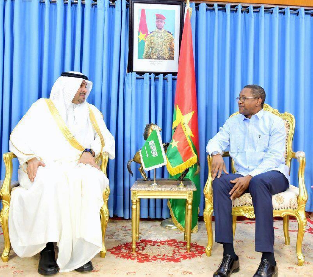 مباحثات سعودية – بوركينية لتعزيز علاقات البلدين