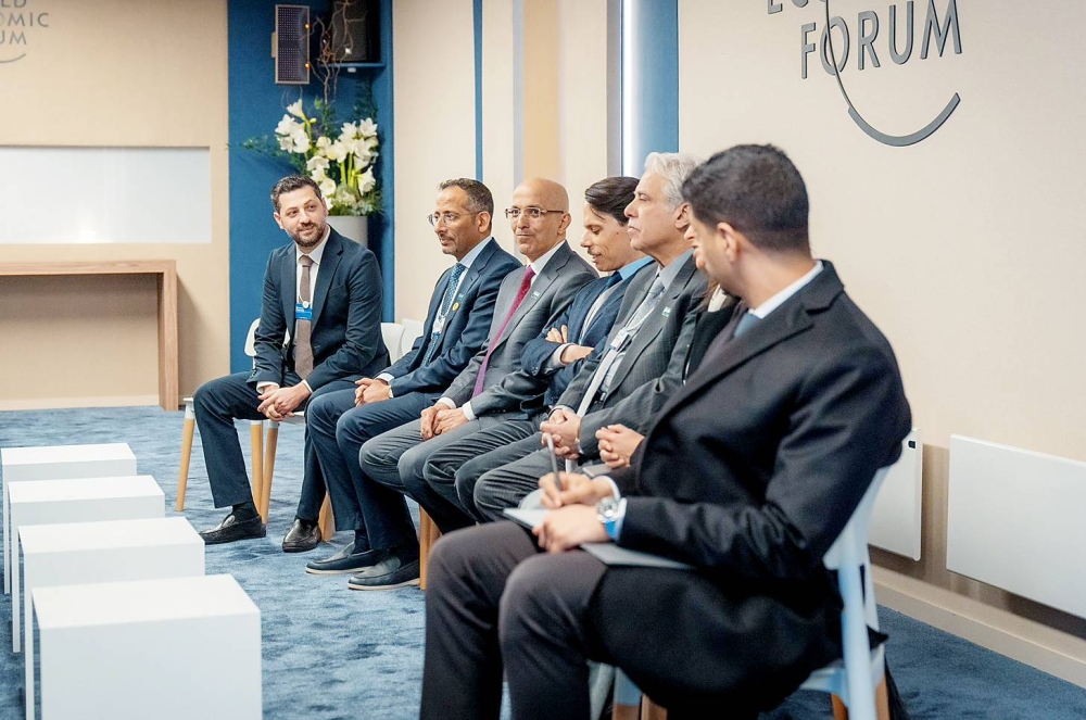 السعودية في «دافوس»: خفض تصعيد البحر الأحمر أولوية.. والحكومة لن تزاحم «الخاص»