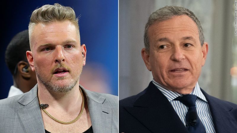 يمثل بث بات مكافي المتكرر لنظريات المؤامرة على قناة ESPN صداعًا لرئيس ديزني بوب إيجر