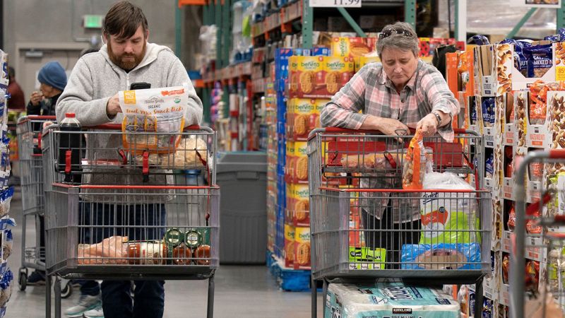 يشعر الأمريكيون بتحسن كبير بشأن الاقتصاد بفضل تباطؤ التضخم