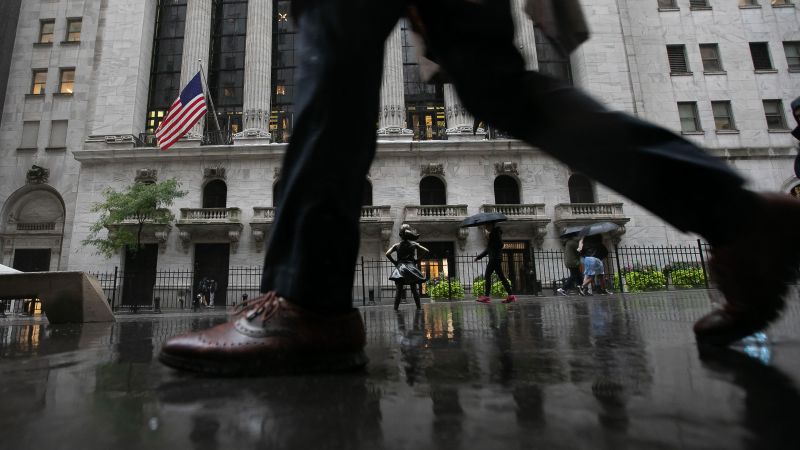 وتتقدم الولايات المتحدة في السباق الاقتصادي مع الصين