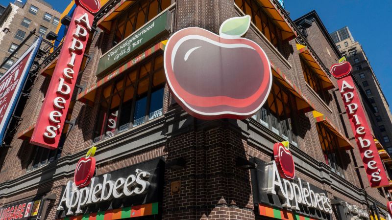 تقدم Applebee’s بطاقة اشتراك لليالي التاريخ الخاصة بك