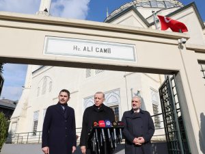 أردوغان يتوقع إدانة إسرائيل ويتهم الغرب بتحويل ساحل اليمن لـ”بحر دماء”