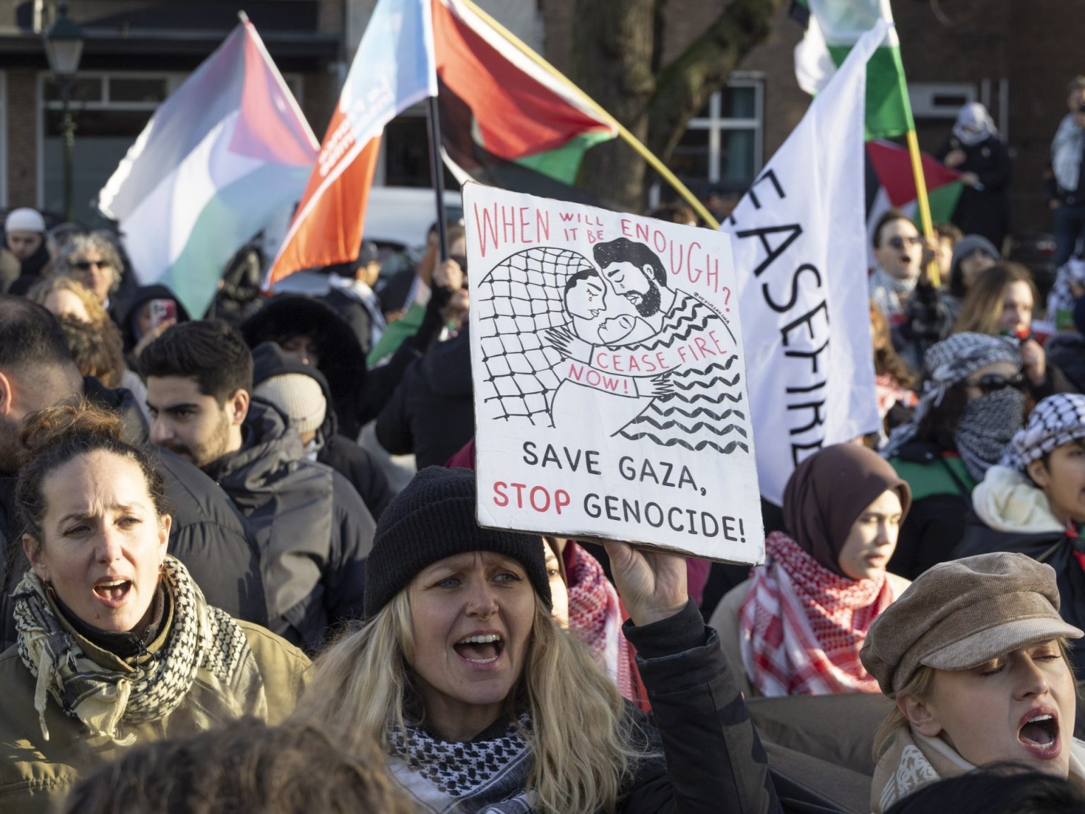 كاتبة أميركية: طالما لا تطبق القوانين على إسرائيل فالعالم في ورطة