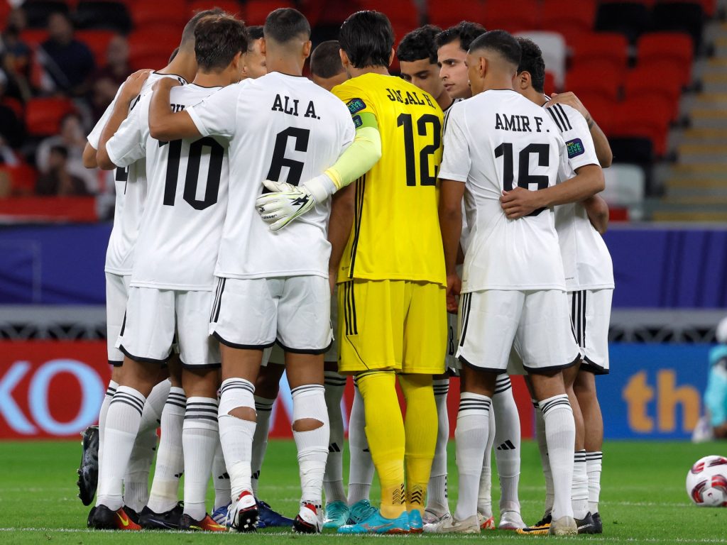 الاتحاد العراقي صامت.. صدمة بمنتخب “أسود الرافدين” بعد مغادرة لاعب
