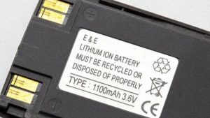 الذكاء الاصطناعي يحل معضلة بطاريات الليثيوم