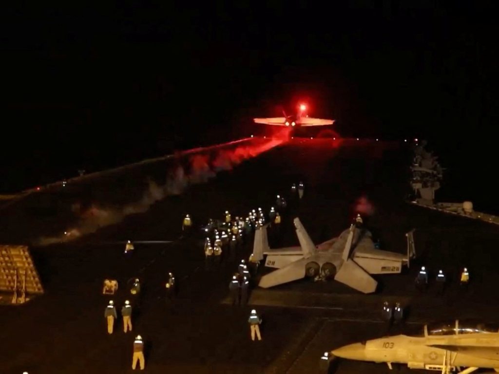 ما تأثير الضربات الأميركية بالبحر الأحمر على أسواق العالم؟