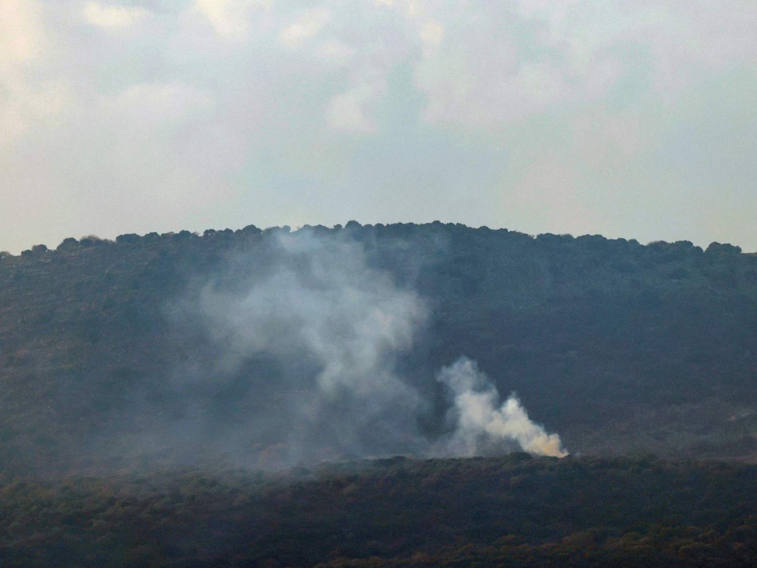 رشقة صواريخ من جنوب لبنان باتجاه مواقع إسرائيلية