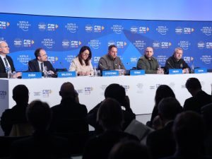 أكثر من 80 دولة تناقش خطة للسلام في أوكرانيا