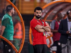 يغيب عن الملاعب نحو شهر.. وكيل أعمال صلاح: الإصابة أخطر مما كان متوقعا