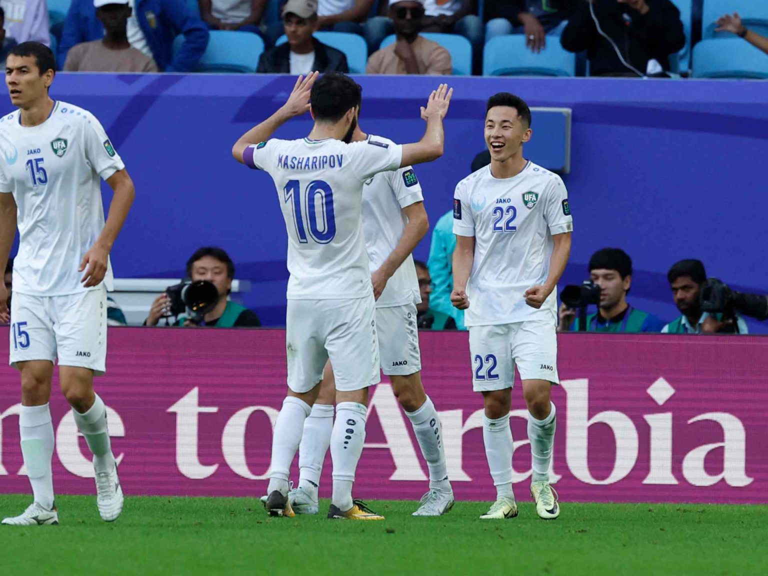 شاهد.. أوزبكستان تهزم تايلند وتتأهل لمواجهة قطر في ربع نهائي كأس آسيا