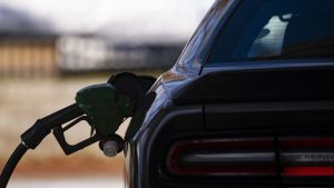 لماذا لا يؤدي تصاعد العنف في الشرق الأوسط إلى ارتفاع أسعار الغاز؟ حتى الآن