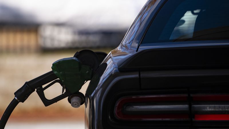 لماذا لا يؤدي تصاعد العنف في الشرق الأوسط إلى ارتفاع أسعار الغاز؟ حتى الآن