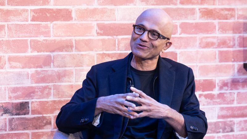 يقول ساتيا ناديلا، الرئيس التنفيذي لشركة مايكروسوفت، إنه “متفائل” بشأن مستقبل الذكاء الاصطناعي