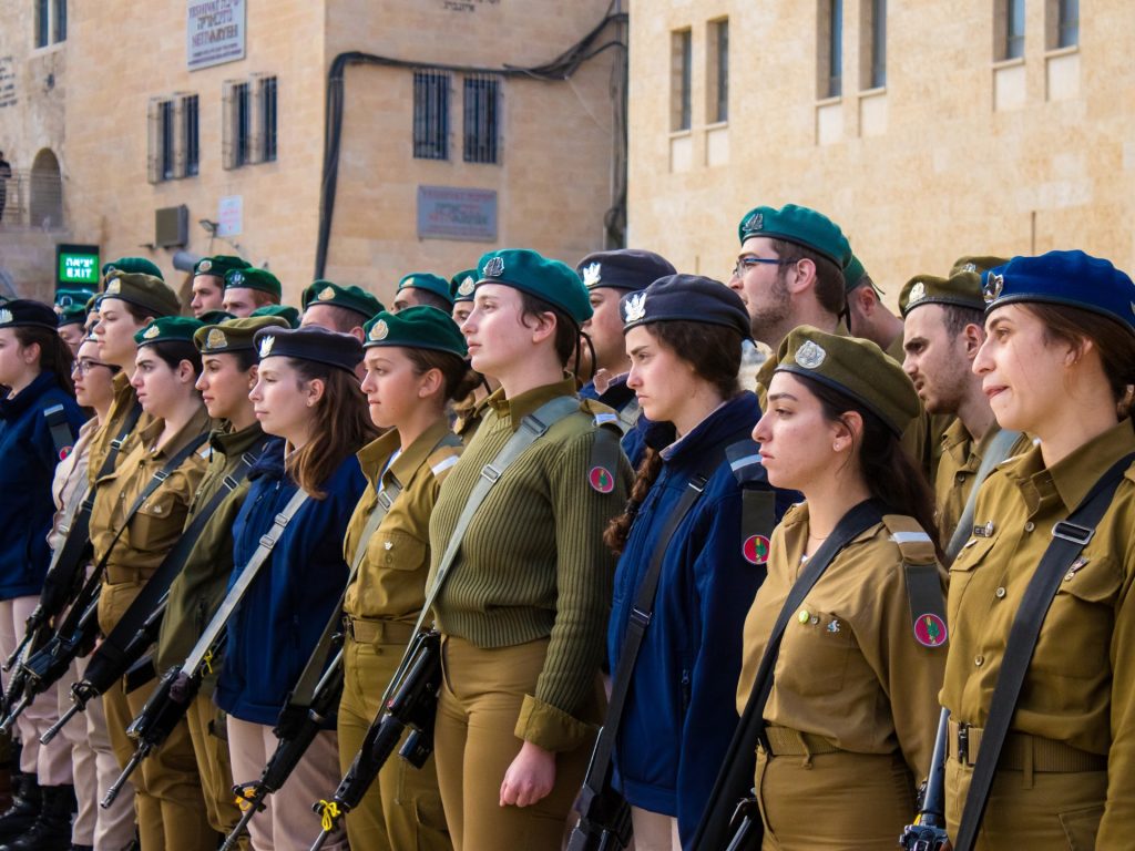 المجندات في الجيش الإسرائيلي.. الدور والعقبات