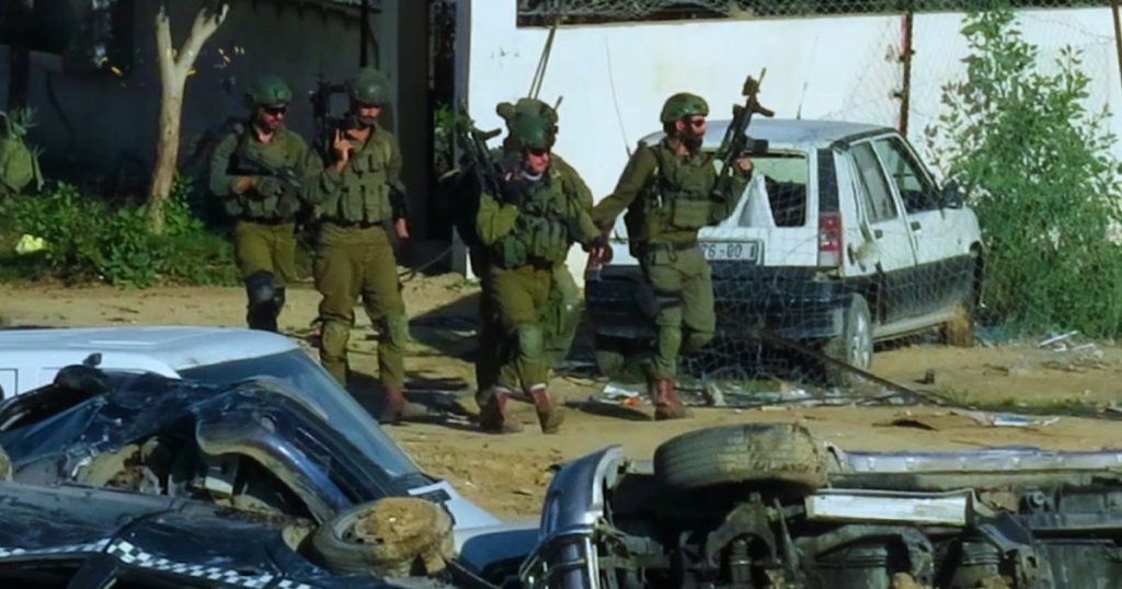 شاهد.. القسام والسرايا تستهدفان قوتين إسرائيليتين بغزة وخان يونس