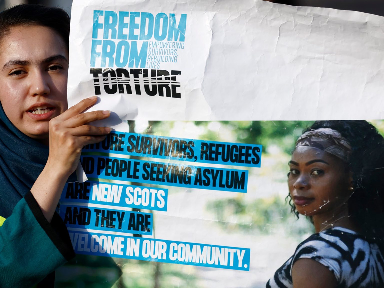 مفوض أممي: خطط بريطانيا لترحيل اللاجئين لرواندا ضربة لحقوق الإنسان