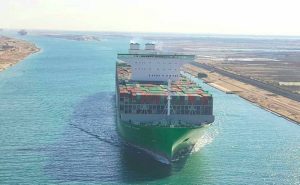 «البحرية الدولية»: 60 % من سفن قناة السويس تحولت لجنوب أفريقيا