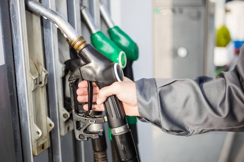 ضبط 5 محطات وقود تلاعبت في قراءة عدادات المضخات بالرياض والجبيل